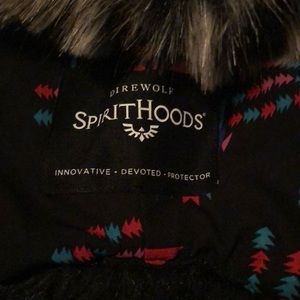 Direwolf spirithood, brand new with tags